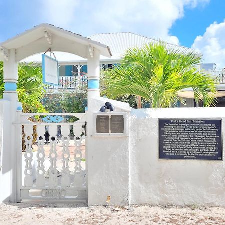 Turks Head Inne Grand Turk Exterior photo